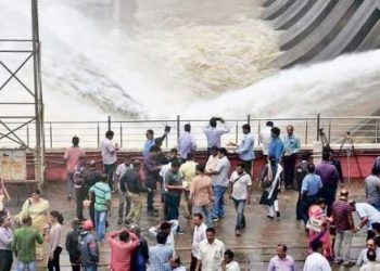 Season’s first flood water released from Hirakud dam