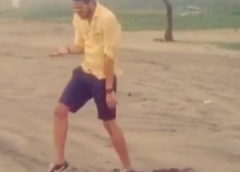 Actor Siddhant Chaturvedi dances on the beach; watch video