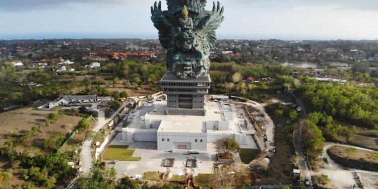Lord Vishnu’s tallest statue is in a Muslim country; Read more