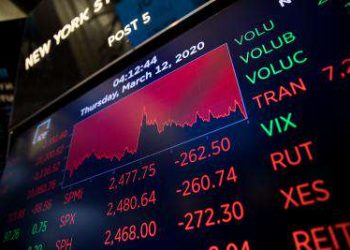 US stocks end mixed amid economic data