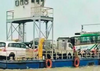 Chilika lake floating bridge vessel, boat services suspended for 7 days amid COVID-19 pandemic