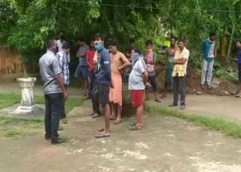 Female teacher hacked to death in Jajpur; injured husband, daughter hospitalized