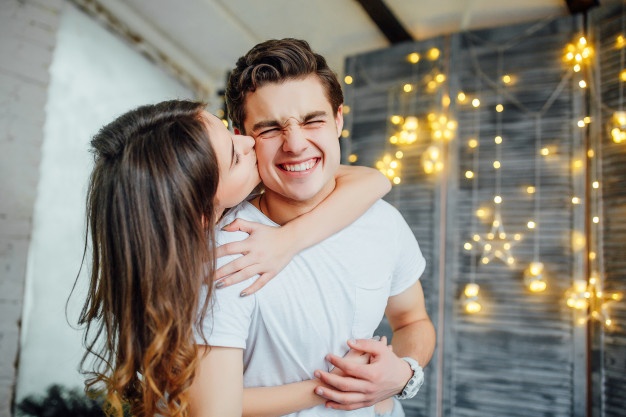 The month of your birth reveals many secrets about your love life; read more - OrissaPOST