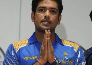 Cricketer Laxmi Ratan Shukla  (Pic courtesy-CricTracker.com)