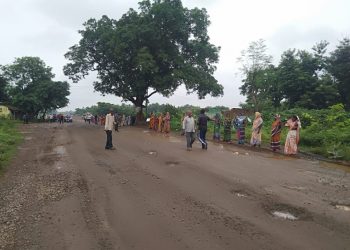 This 2kms long stretch of NH-53 is a bane of the villagers’ existence; Find out why