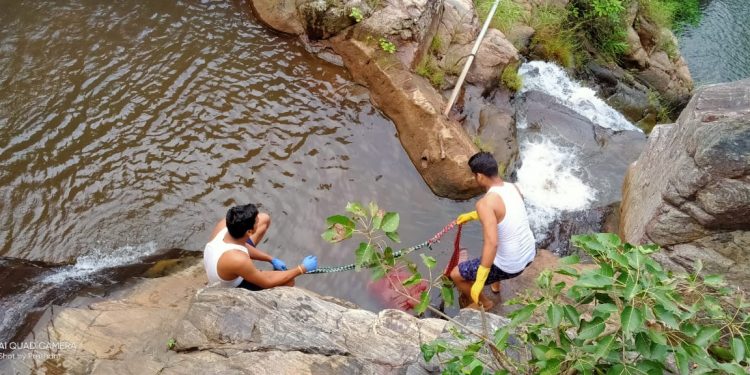 Deogarh student dies after slipping into waterfall while video calling friend