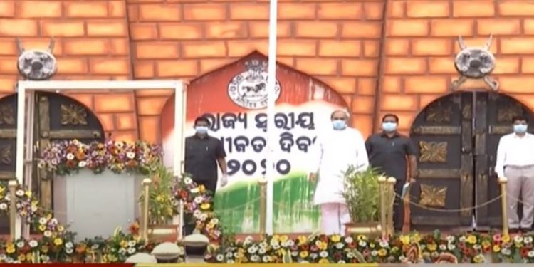 74th Independence Day CM Naveen Patnaik pays tributes to departed COVID warriors, praises those fighting from front