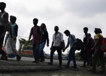 Bolangir migrants start going back to workplaces