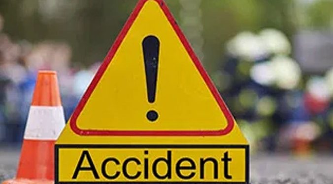 Two killed, one injured as car runs into truck in Balasore