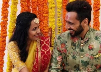 Choreographer Punit Pathak announces engagement with girlfriend Nidhi Singh; see pics