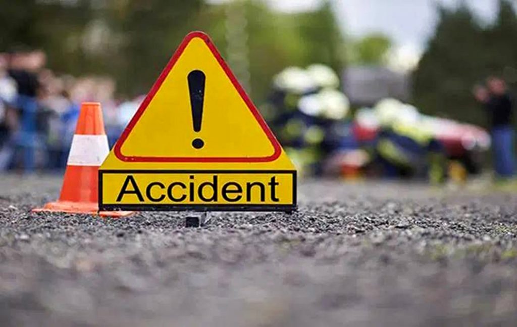 7 killed, over 30 injured in road mishap in UP's Pilibhit
