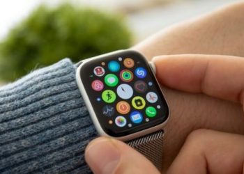 Apple watchOS 7 arrives with new Faces, handwashing help