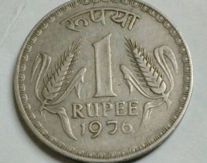 Coins with no symbol below the year