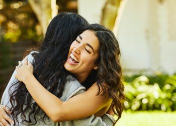 People of these zodiac signs are true friends, can die for friendship