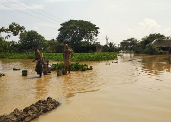 Floodwater recedes, but woes continue