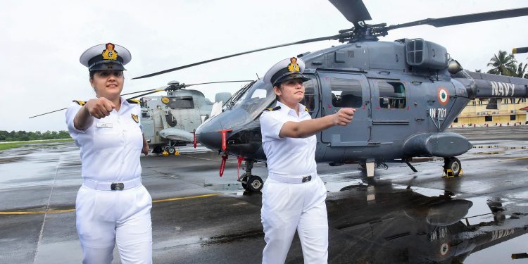 Kochi: Sub Lt. Riti Singh and Sub Lt. Kumudini Tyagi, the first women airborne tacticians who will operate from deck of warships, after they passed out of Indian Navy's Observer Course, at Southern Naval Command, Kochi, Monday, Sept. 21, 2020. (PTI Photo) (PTI21-09-2020_000117B)
