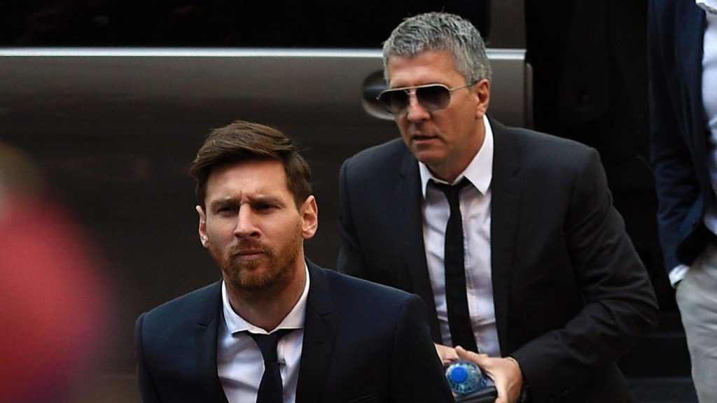 Lionel Messi's father arrives in Barcelona to discuss son's future -  OrissaPOST