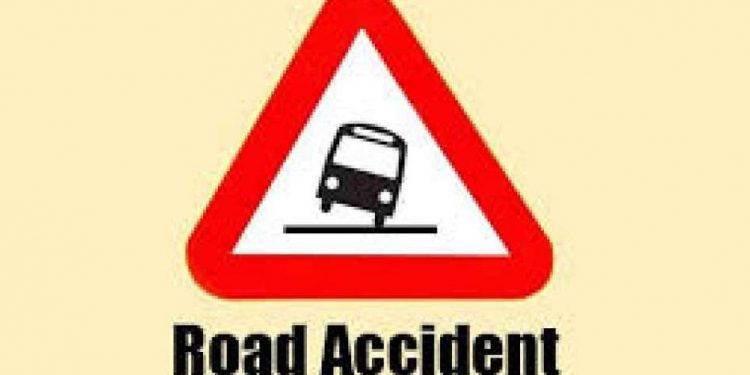 Bus carrying Tamil Nadu bound migrant workers overturns in Malkangiri, seven injured 