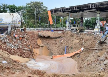 Nightmare continues to haunt staff of explosion-ripped filling station at Raj Bhawan square   