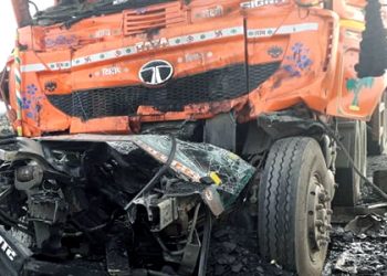 Truck collide