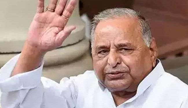 Mulayam, Azam in SP star campaigner list, Jaya missing