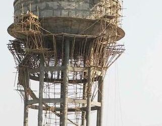 Enacting scene from ‘Sholay’, Jajpur man climbs atop water tank to end life