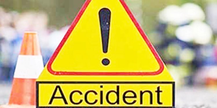 Three dead as truck hits auto-rickshaw in Bargarh