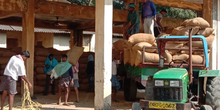 Token hurdle for farmers in Bargarh