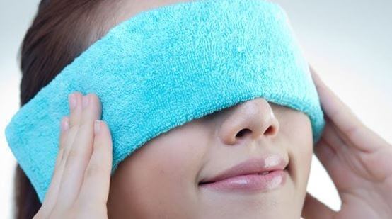 Try these home remedies to get rid of swollen eyes