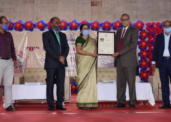 Utkal University Vice-Chancellor Sabita Acharya felicitates her predecessor Soumendra Mohan Patnaik at the foundation day celebration of the varsity