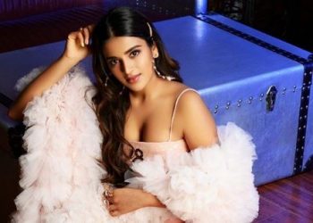 South star Nidhhi Agerwal learns Tamil for new project