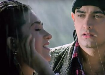 Karisma Kapoor was shivering during the kissing scene in 'Raja Hindustani'