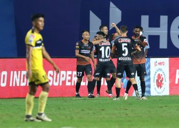 FC Goa players celebrate after Igor Angulo scored the winning goal in the dying minutes during match 43 of Hero ISL7 at the Tilak Maidan Stadium on Wednesday. (ISL).