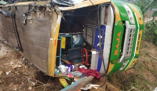 Bus overturns in Kandhamal district; 27 passengers injured
