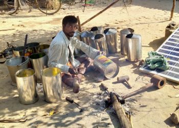 Gardening water cans earn these Keonjhar tribals a livelihood, an identity