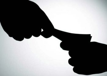 RI caught red-handed while accepting Rs5000 bribe in Kendrapara