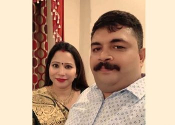 The woman, Mamta, was living with Rahul Rathore, sub-inspector in the Uttar Pradesh Police, currently posted in Lalitpur district.