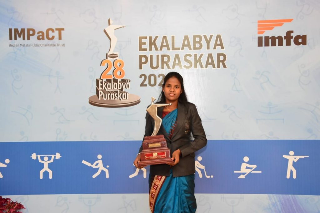 Hockey star Namita Toppo honored ‘Ekalabya Puraskar’