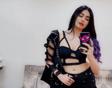 'Commando 3' actress Adah Sharma teases a hint of her next film