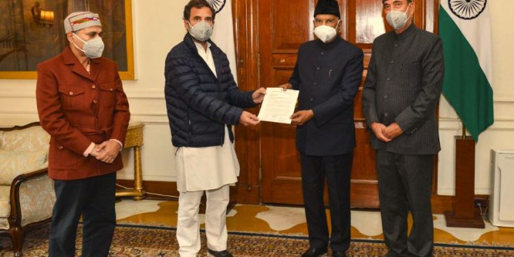 New Delhi: President Ram Nath Kovind during a meeting with the delegation from Indian National Congress comprising Ghulam Nabi Azad, Adhir Ranjan Chowdhury and Rahul Gandhi, in New Delhi. (PTI Photo)(PTI24-12-2020 000045B)