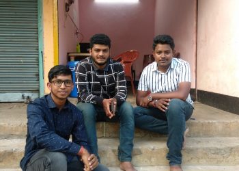 Ashutosh, Jayesh and Rajat in front of Delhub's office