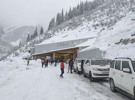 Atal Tunnel, Rohtang, snowfall