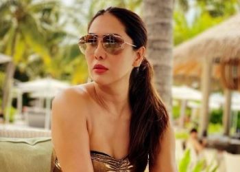 Actress Kim Sharma looks stunning even at the age of 40, check out her gorgeous pics