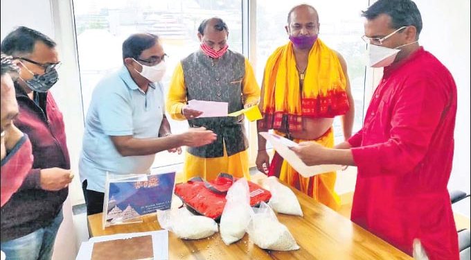 Devotee from Bhubaneswar donates 21 kg silver to Puri Jagannath Temple