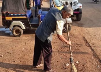 This Mayurbhanj businessman dons scavenger’s hat for a cause