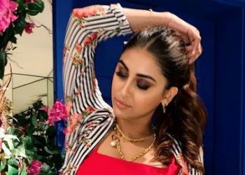 TV star Krystle D'souza is just 'phooling' around!