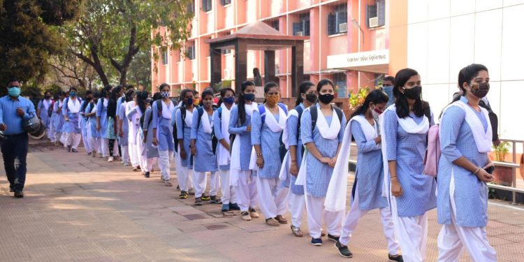 Class IX, XI students return to schools after gap of over 10 months in Odisha