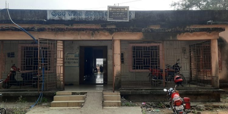 Lack of public toilets brings disrepute to Chhendipada town in Angul district  