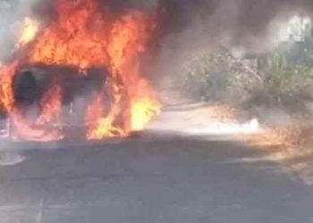 Narrow escape for 5 as car catches fire