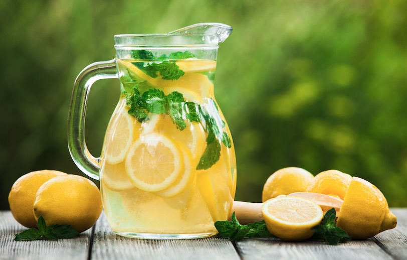 This is why you should drink lemonade every day to keep yourself ...